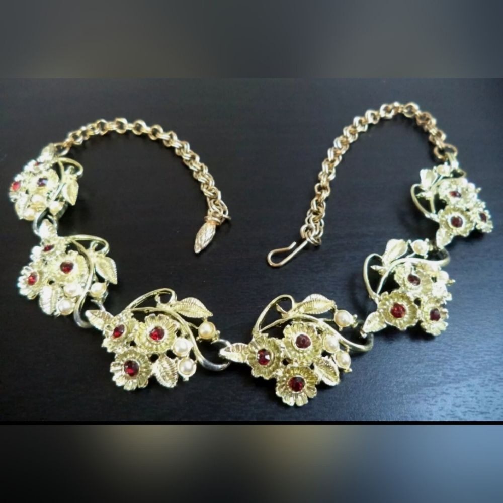 Gold Floral Necklace with Red Accents Lisner or Coro